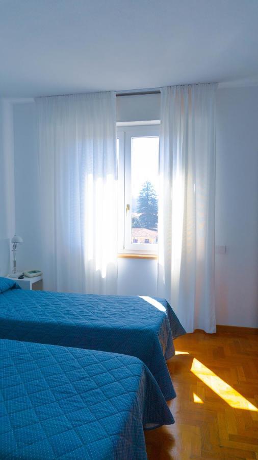 Hotel Mistral Ористано Экстерьер фото