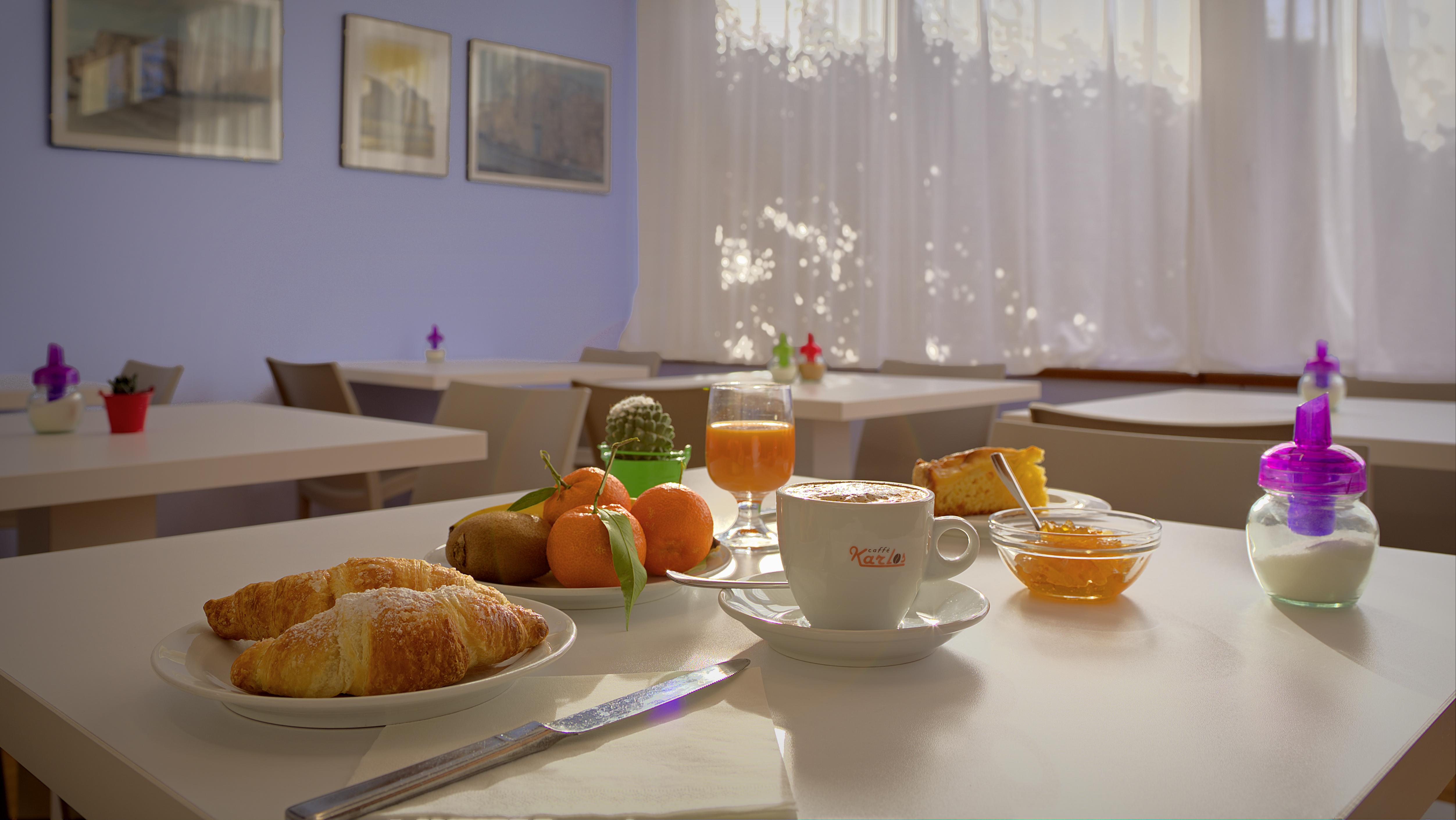 Hotel Mistral Ористано Экстерьер фото