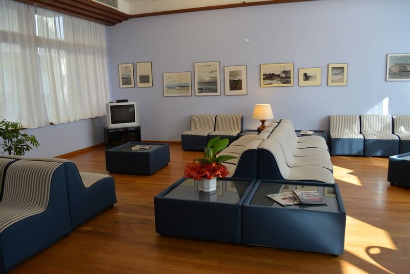 Hotel Mistral Ористано Экстерьер фото