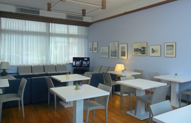 Hotel Mistral Ористано Экстерьер фото