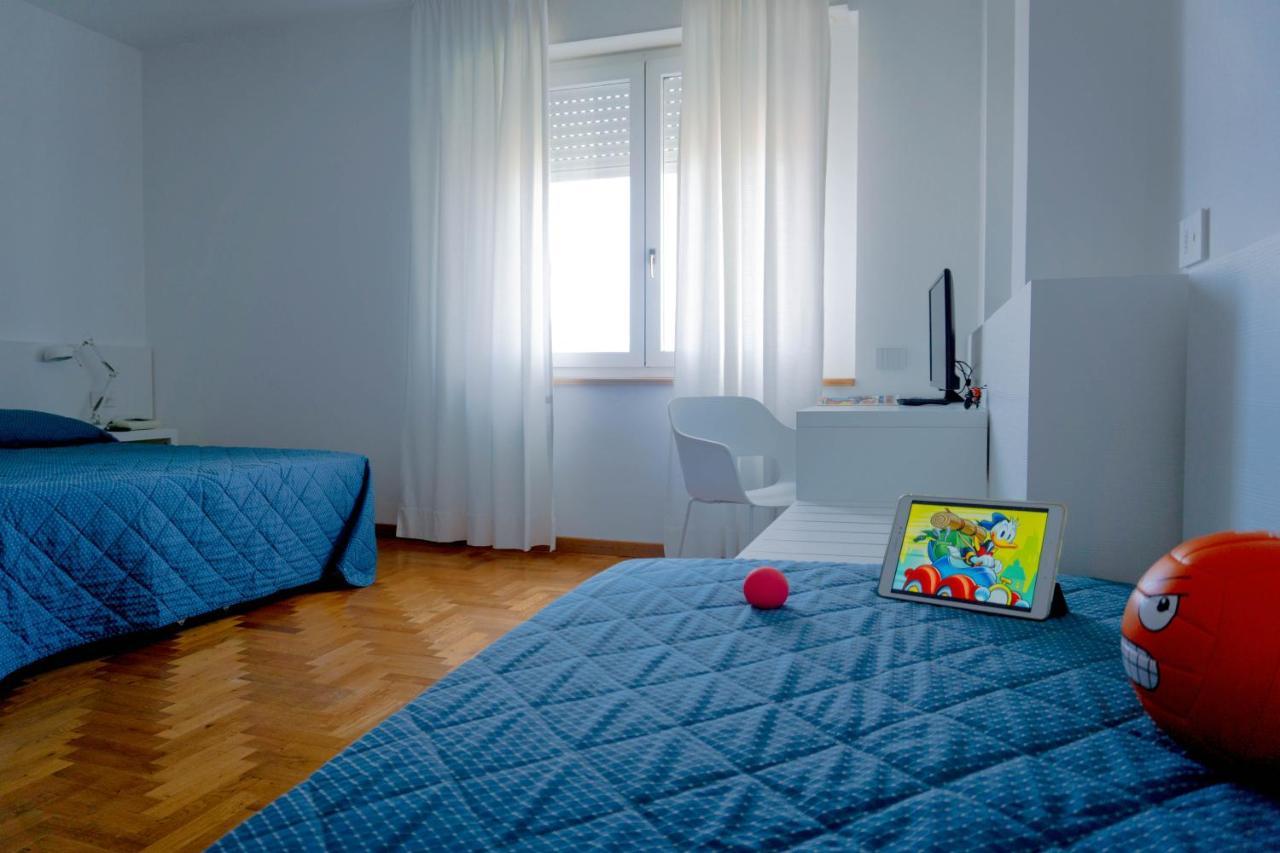 Hotel Mistral Ористано Экстерьер фото
